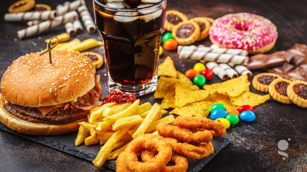 Fast food sabota o seu emagrecimento saudável.
